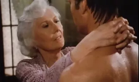 للبالغين فيلم سكس عربي كامل والمراهقين المرة الأولى
