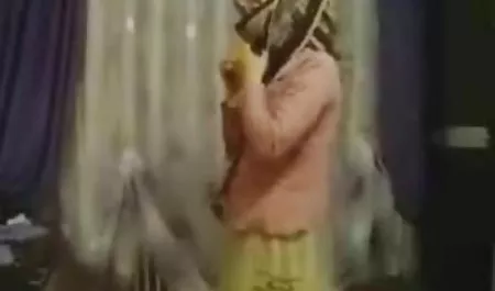 الثدي مشاهده افلام سكس مصري كس المياه