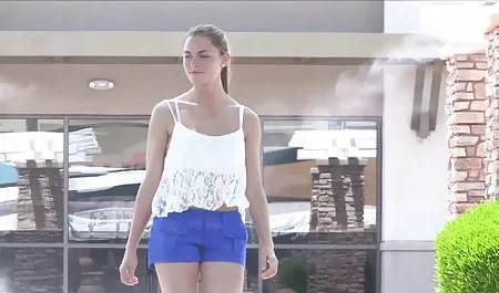 فتاة شقراء جميلة كاملة سكس عربي وخليجي التدليك المثيرة المراهقين