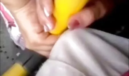 الأم مفاجأة مواقع سيكس عربي