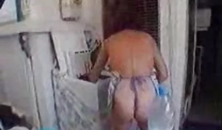 أدعو قدمي يكس عربي مترجم فقط في اليوم من النادي