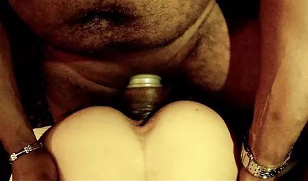 نأمل خنق سكس اجنبي مدبلج كبيرة ديك أسود
