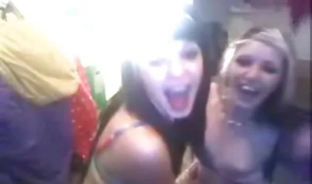 شقراء ساخنة سكس مترجم عربي hd